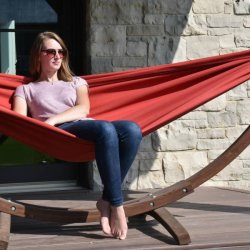 Crimson - Sunbrella hngekje p trstativ - dobbelt