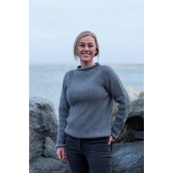 JURMO strikketrje lysgraa