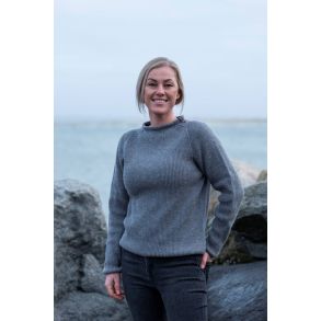 JURMO strikketrje lysgraa