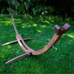 Stativ i massiv fyrretr